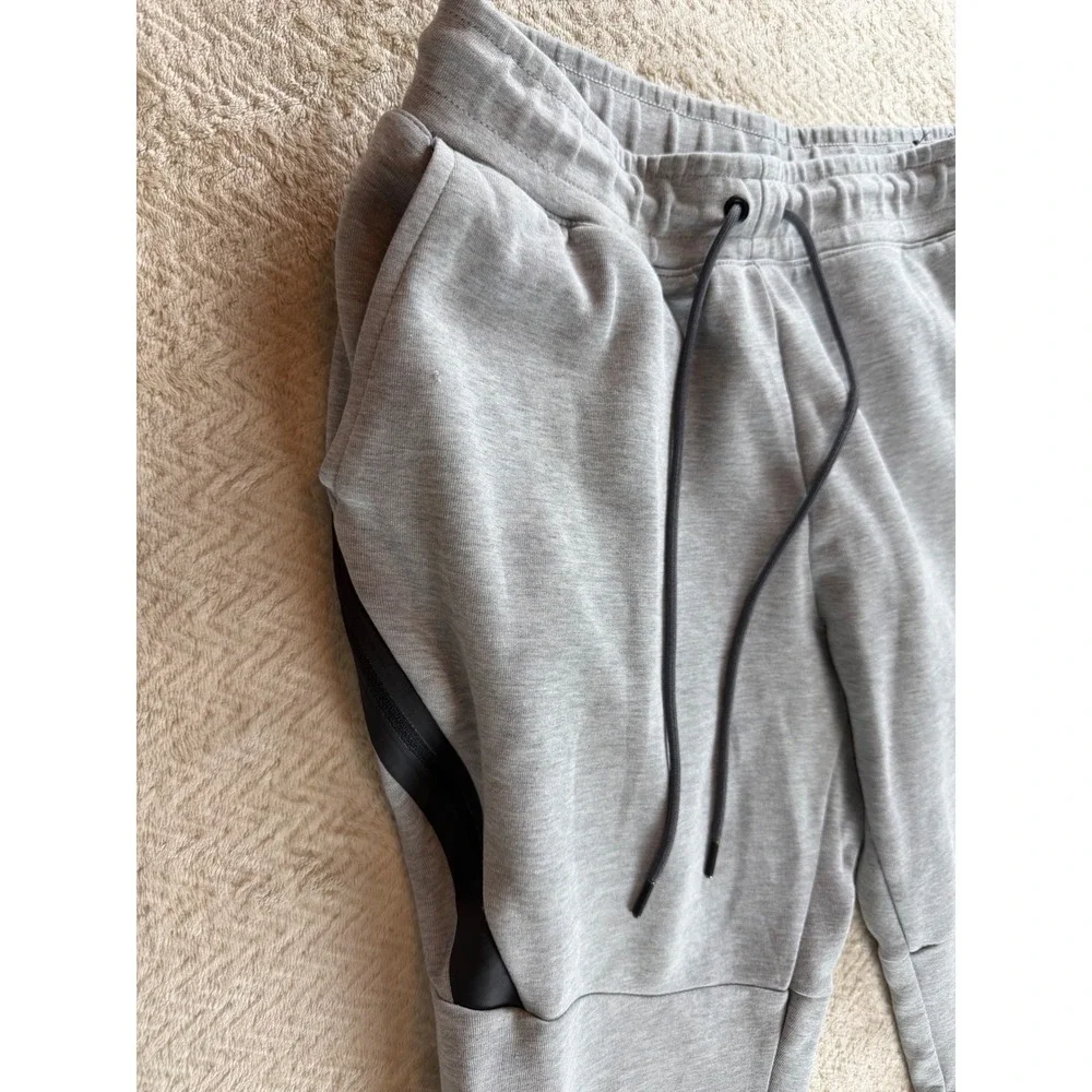 Nike Tech Fleece Joggers Mens‎ Medium Grey Heather Tapered Sweatpants